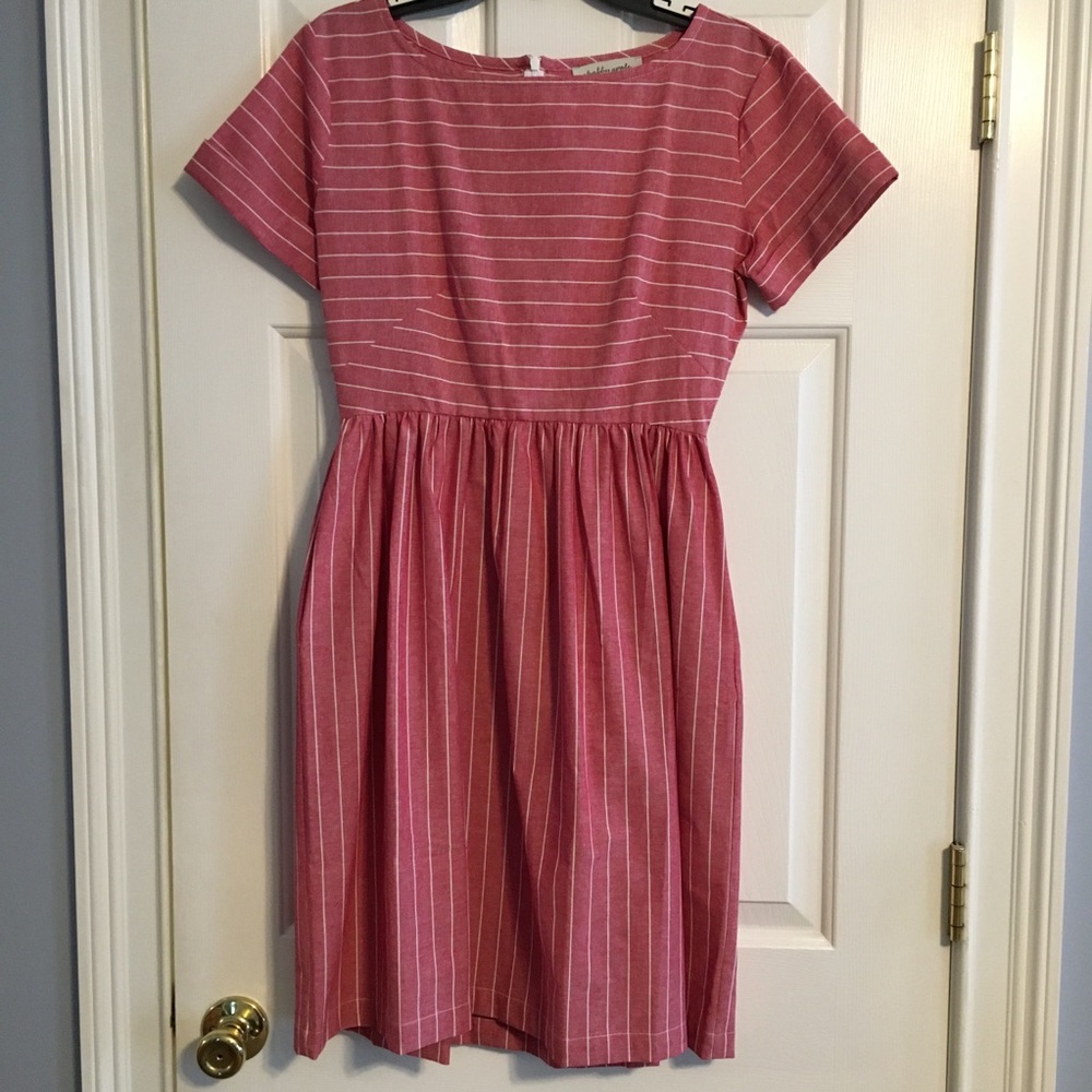 Shappy Apple Striped dress size small NWOT